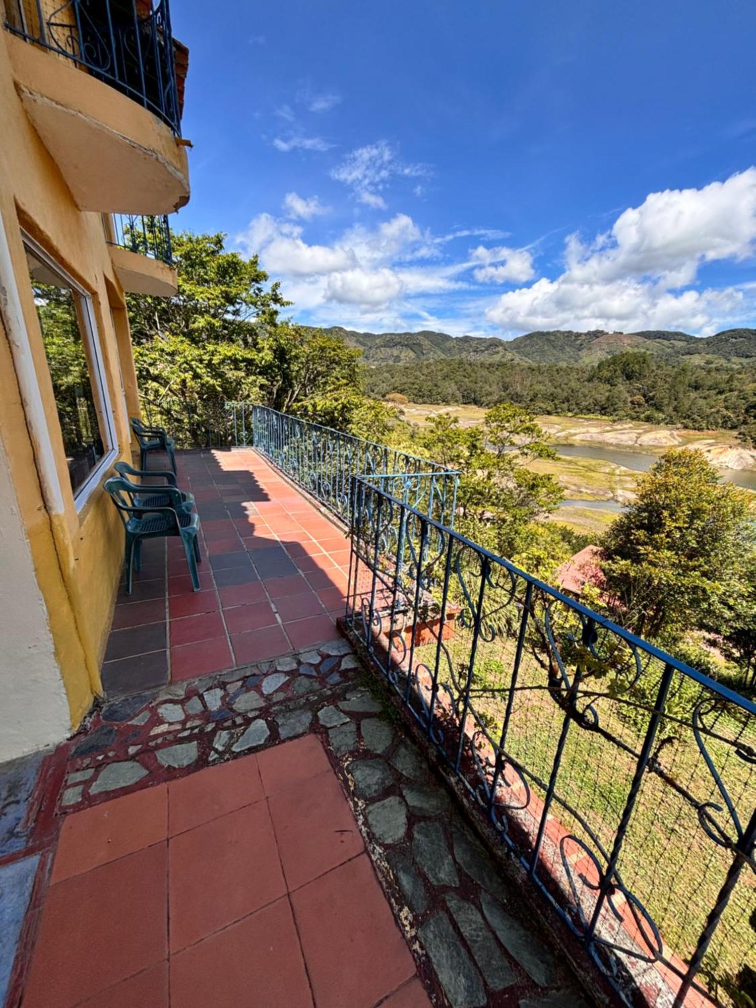 Casa Encuentro Ecolodge, Outdoor Gym And Yoga Guatape Exterior photo